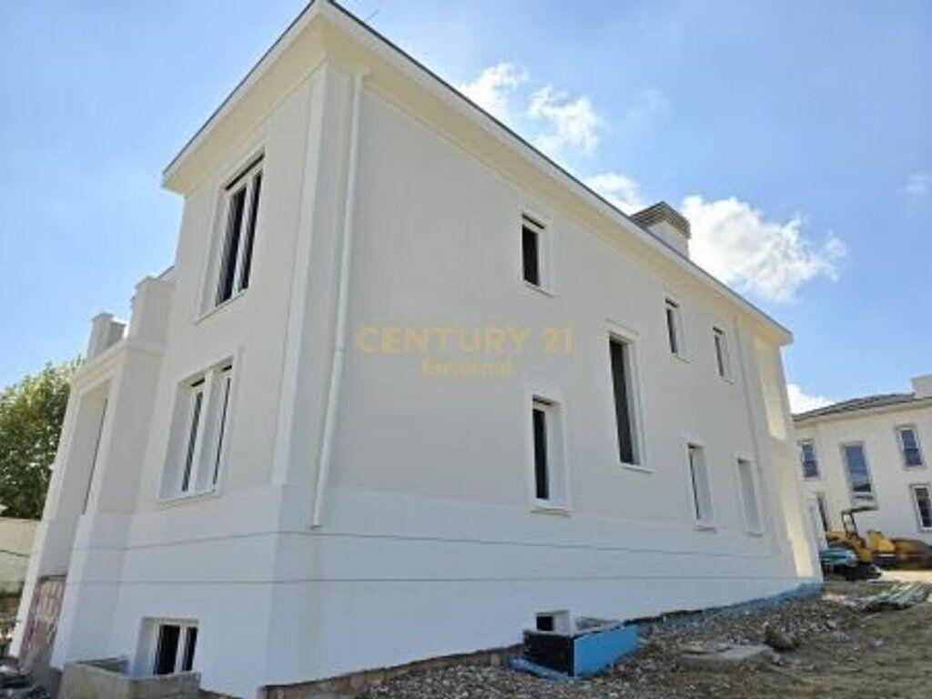 Villa in vendita a Rolling Hills 2 1.350.000 € Sup. Totale 484m2