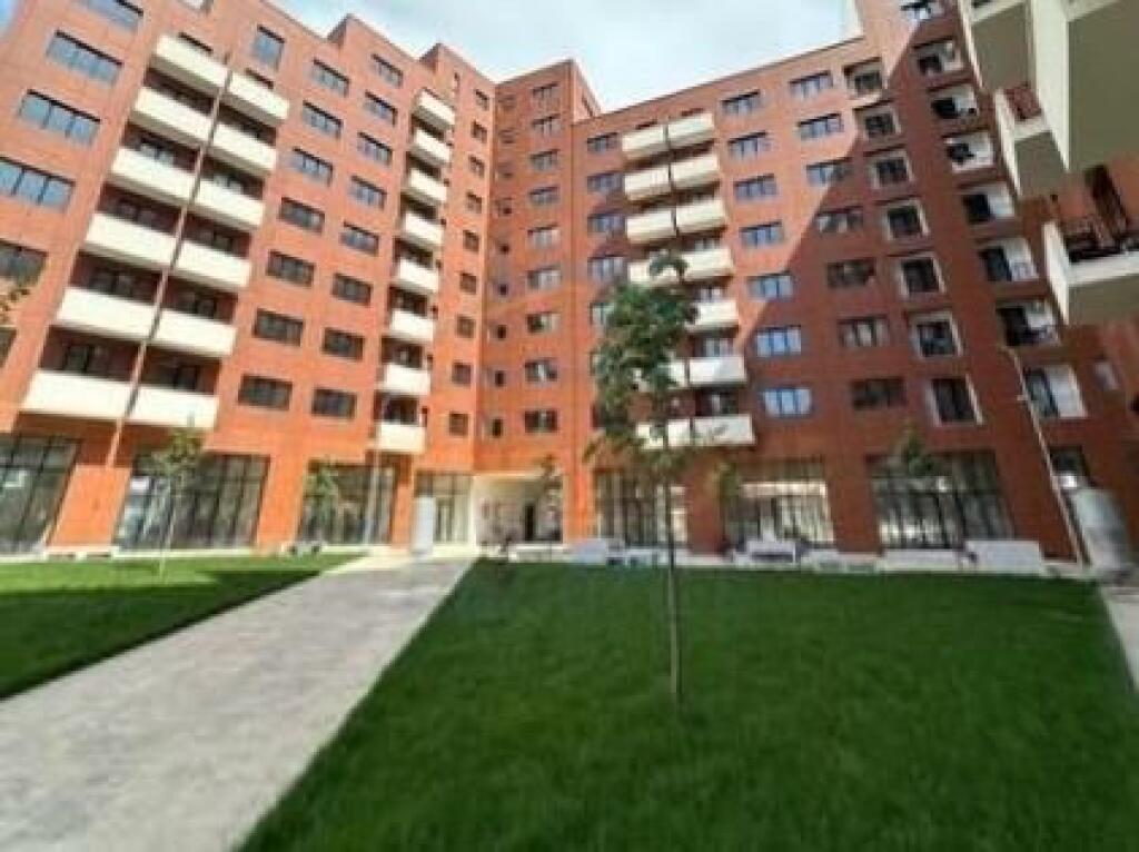 Shitet apartament 1+1 në Kompleksin Urban Gate, Unaza e Re – Tiranë.