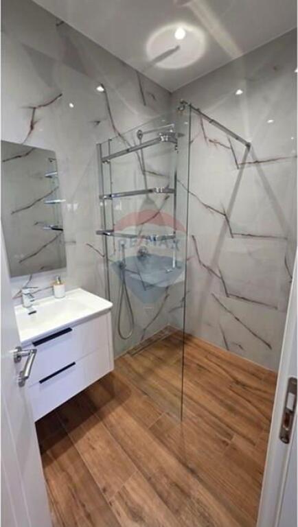 Apartament - Për Qira - Rruga Mine Peza, Tiranë