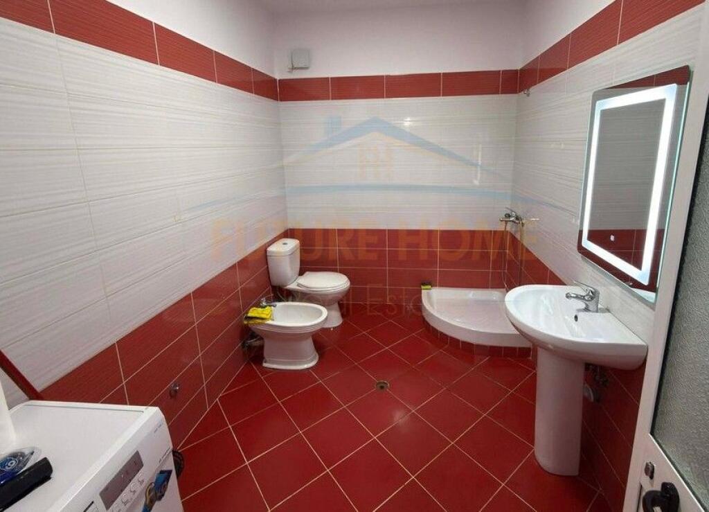 Shitet , Apartament 1+1 Unaza e Re , Tirane