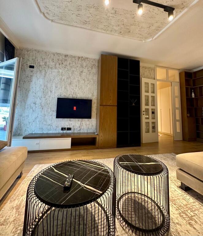 ME QERA APARTAMENT 2+1 SHKOZE