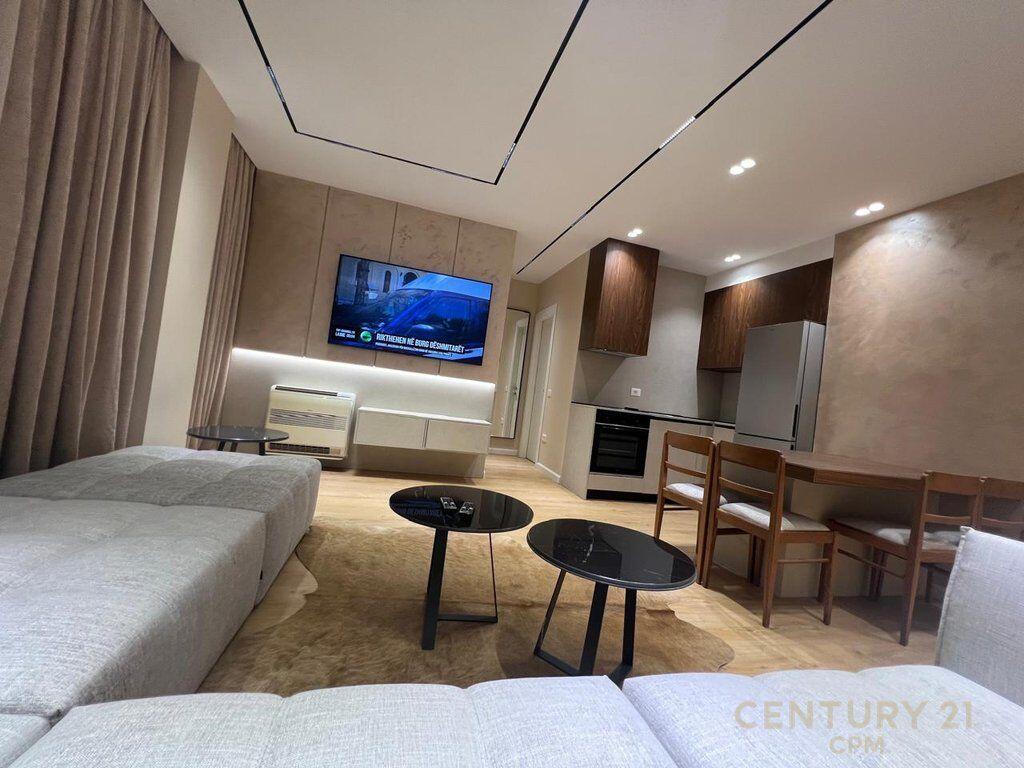 Super Apartament 2+1 ne Qender, fillimi Rr. Kavajes! 1,650 € /Muaj Sip. Totale  90m2