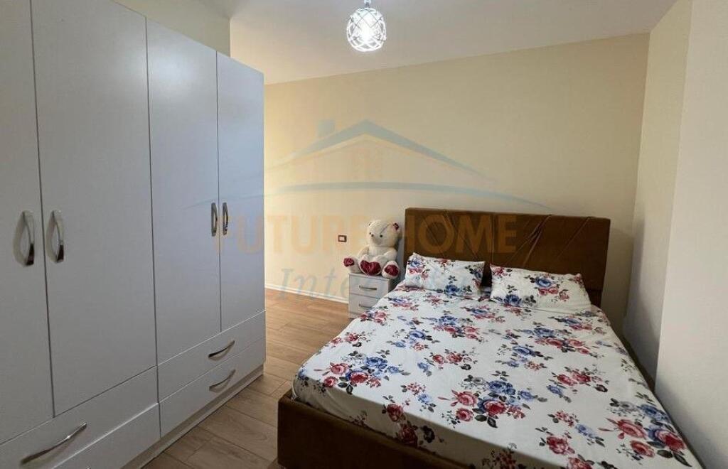 Shitet, Apartament 2+1, Yzberisht, Tiranë.