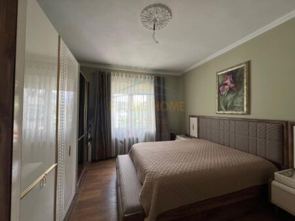 Shitet, Apartament 2+1+2, Kopshti Botanik, Tirane.