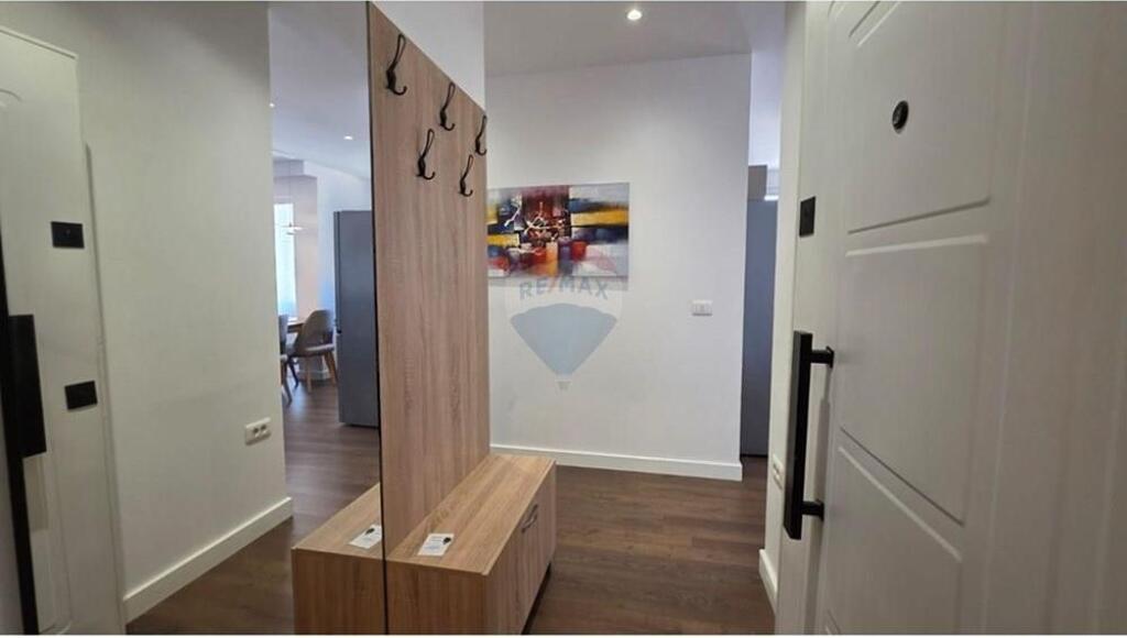 Apartament - Për Qira - Rruga Mine Peza, Tiranë