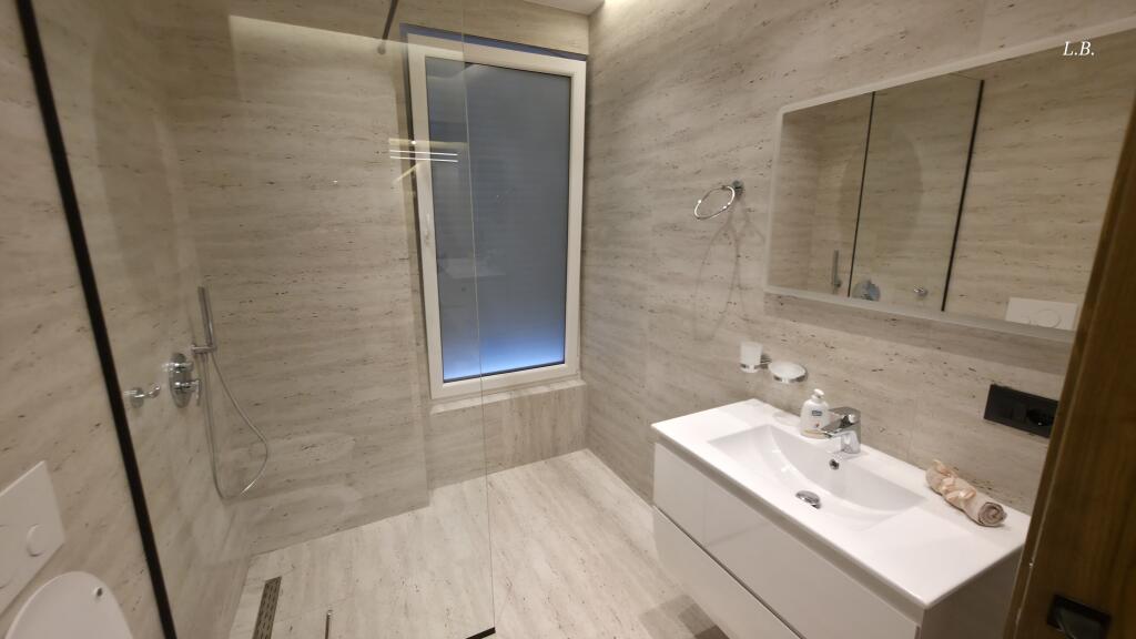 🏡 Apartament Luksoz me Qira – Kopshti Sekret