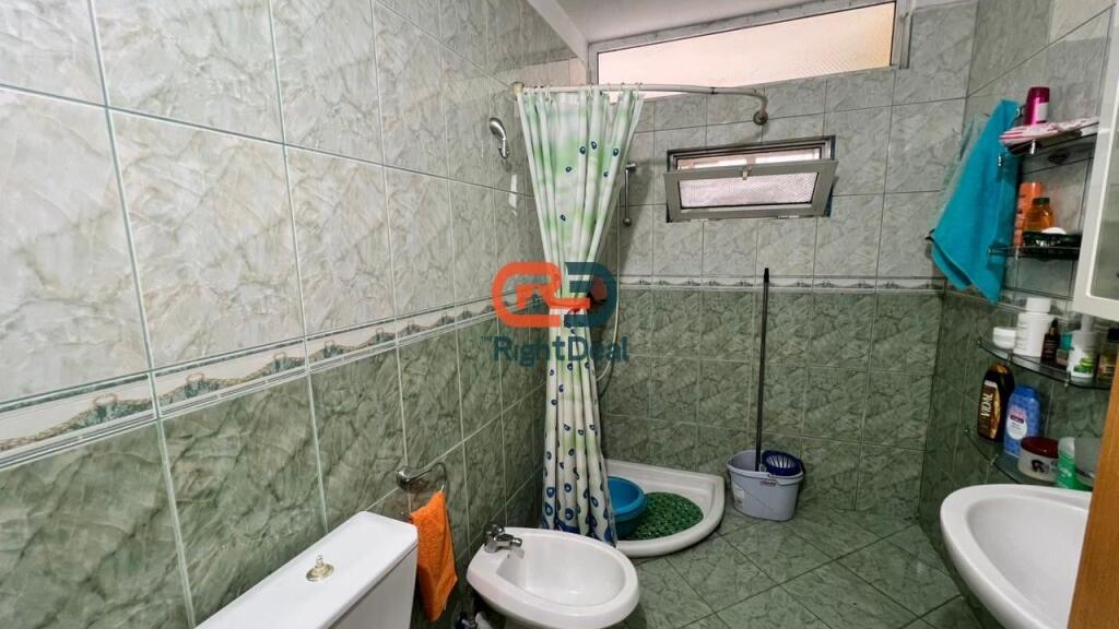 Tek Vasil Shanto, Shitet Apartament 2+1 Ideal per Banim!!!