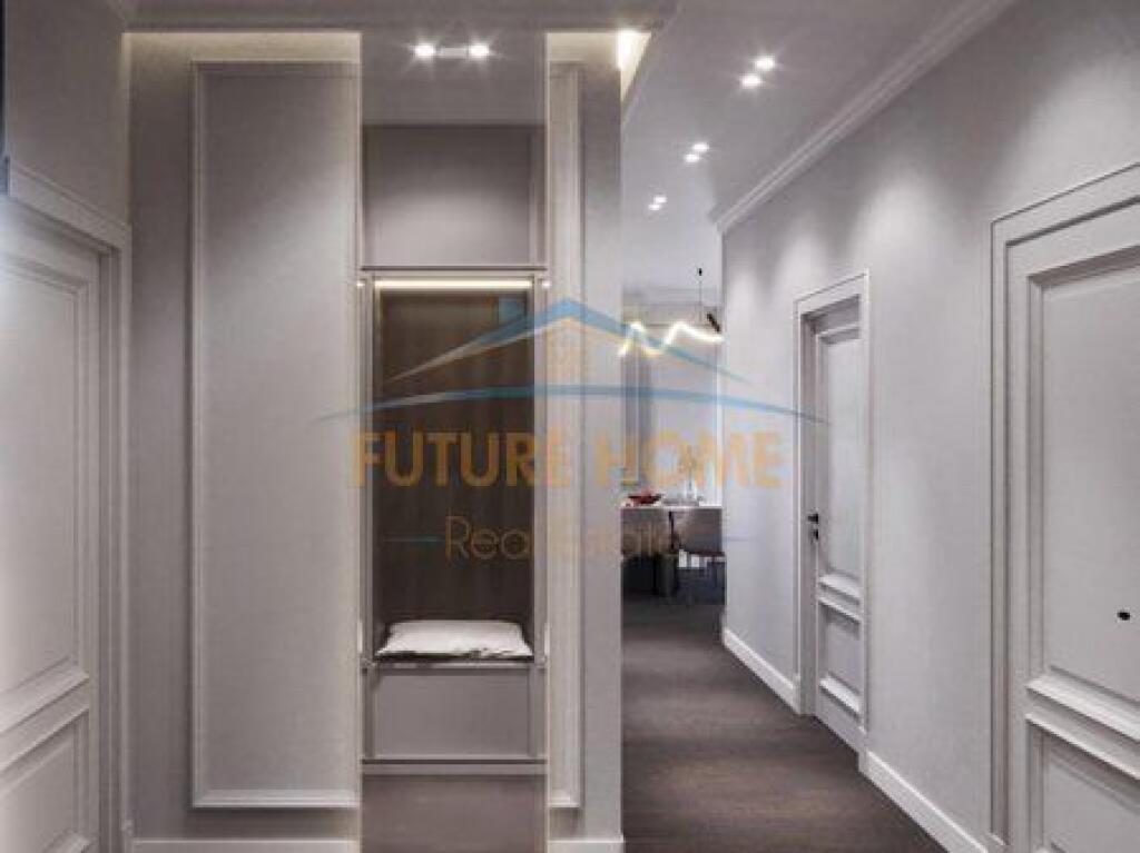 Shitet, Apartament 2+1+2, Square 21, Rruga e Kavajës