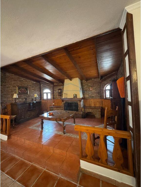 3+2+2 tek rruga Andon Zako Cajupi qira Penthouse