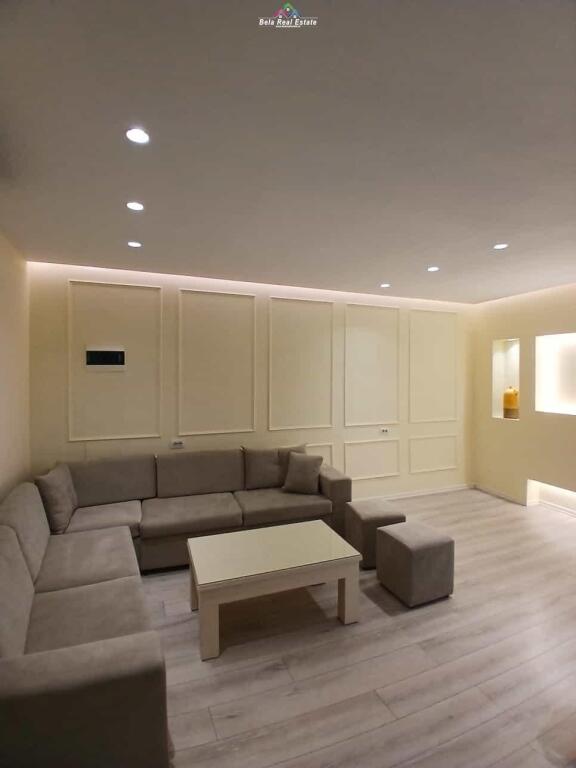 Vile Me Qera 2+1 Tek 21 Dhjetori (ID BV22527) Tirane