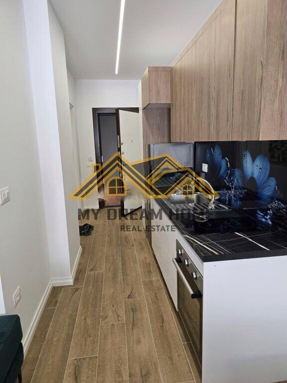 Apartament 1+1 me Pamje Deti në Shkëmbi i Kavajës!