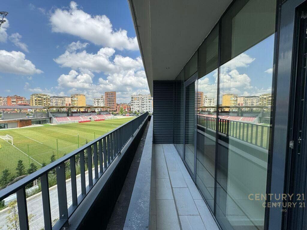 JEPET ME QIRA ZYRE  POST PARKIMI TEK RR. KOSOVAREVE !