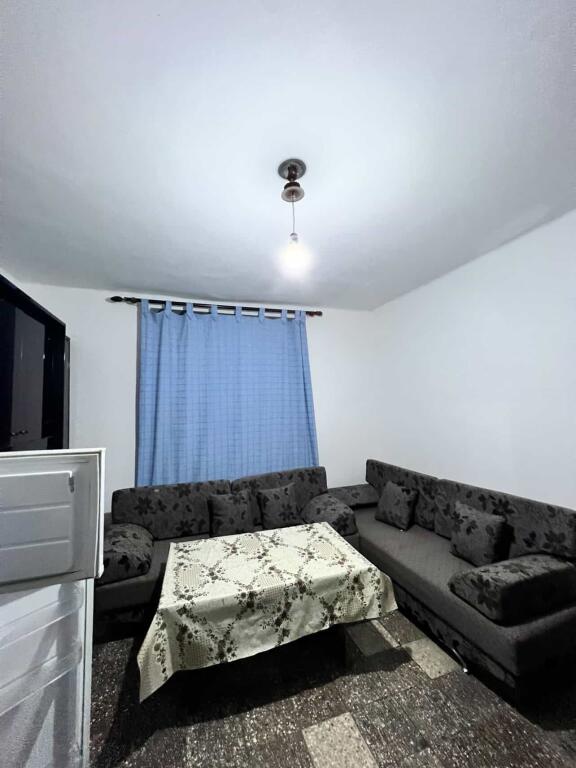 Apartament 1+1 me qera Rruga Kavajes