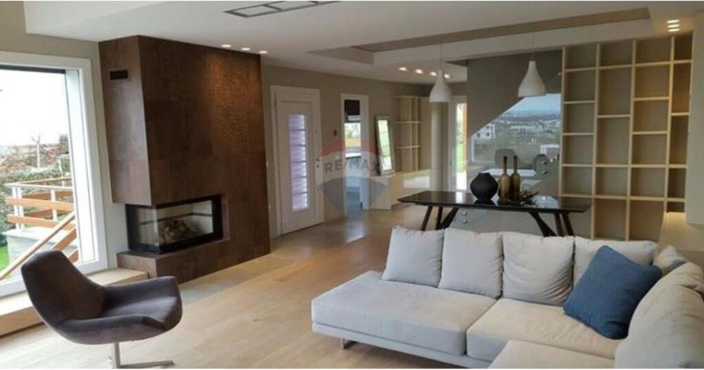 VILE TRE KATESHE ME QIRA LONG HILL