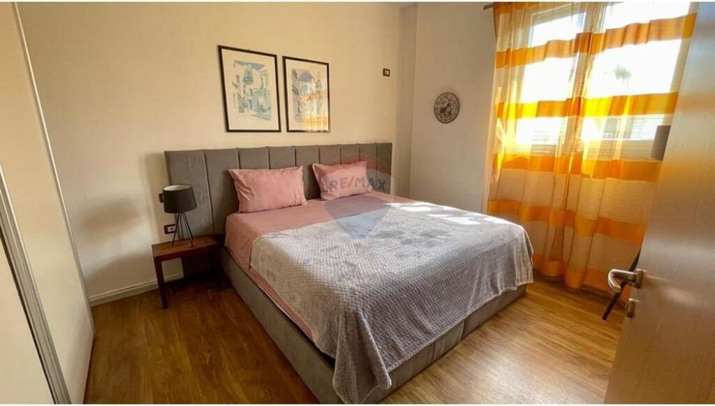 Apartament - Për Qira - Rruga Qemal Stafa, Tiranë