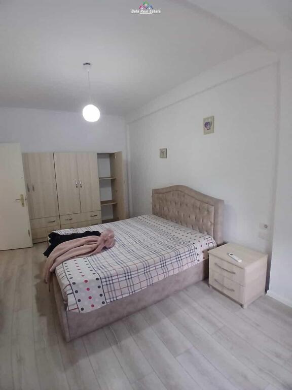 Vile Me Qera 2+1 Tek 21 Dhjetori (ID BV22527) Tirane