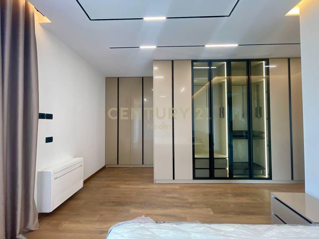 Qira – Vilë e Bashkëngjitur në Rezidencën Forest, Liqeni i Thatë