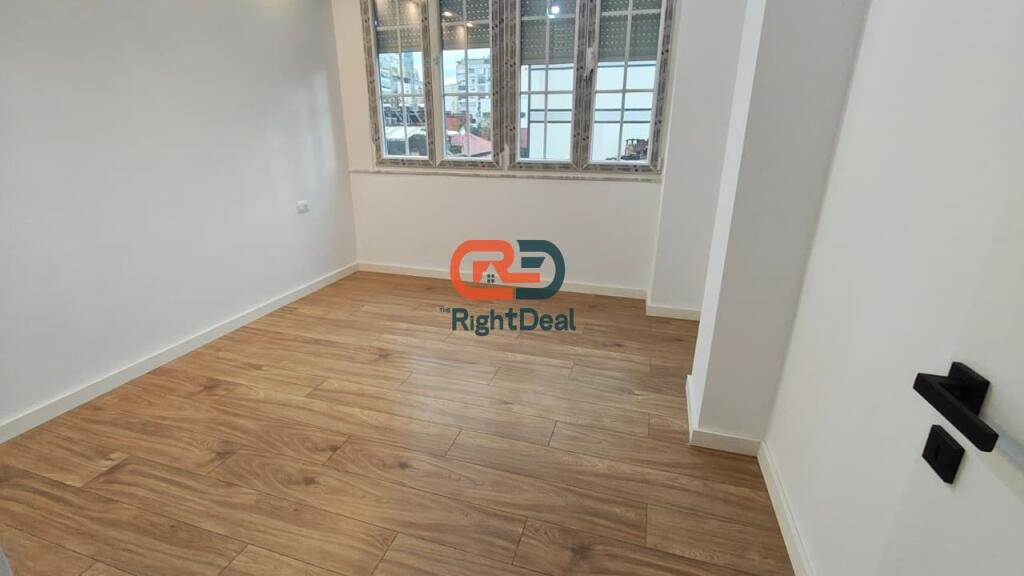 In Via Bogdaneve, Appartamento 2+1 In Vendita Con Planimetria Regolare!!