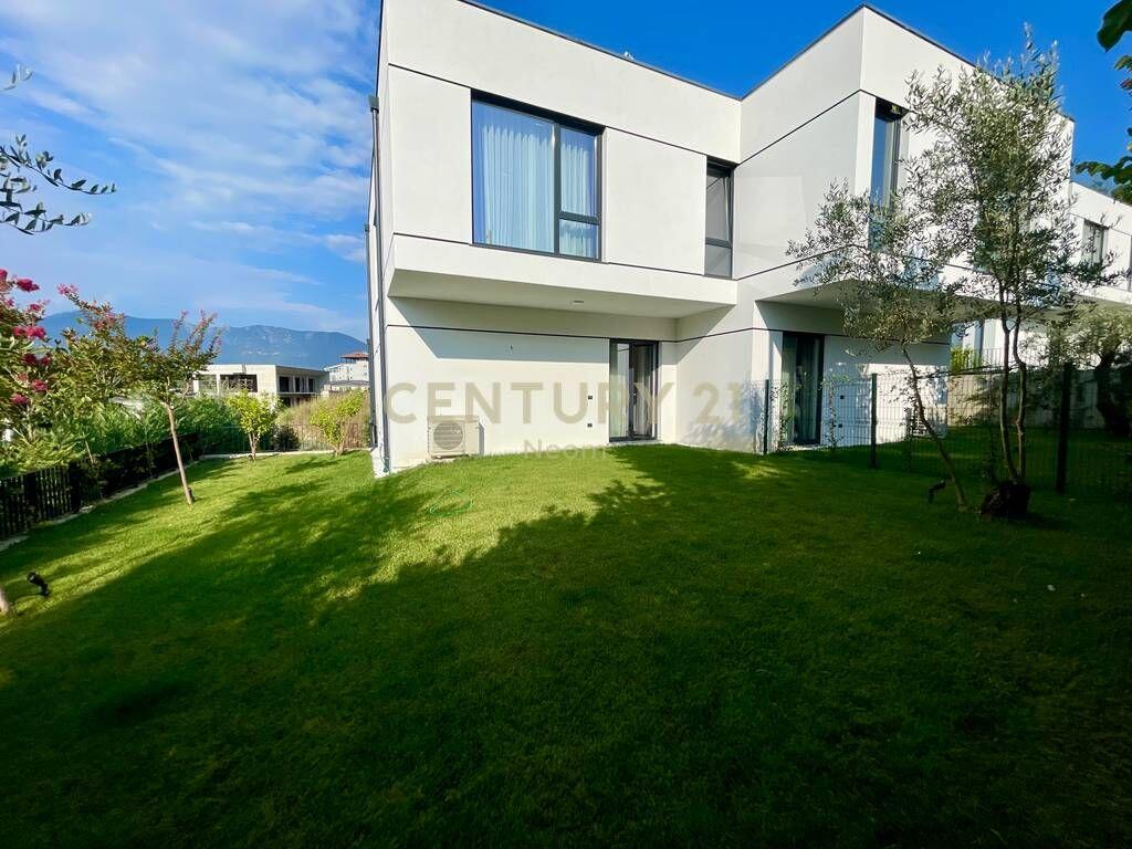 Qira – Vilë e Bashkëngjitur në Rezidencën Forest, Liqeni i Thatë