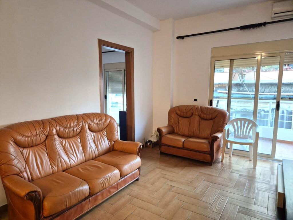 🏡 Jepet me Qira Apartament 2+1 në Myslym Shyr