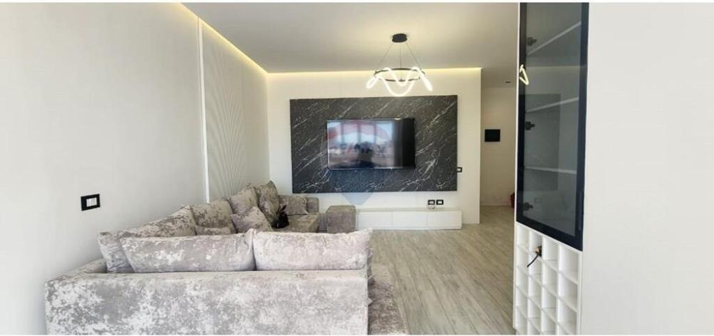 Apartament 3+1+2+2Poste Pakimi - Për Qira - Kompleksi Delijorgji