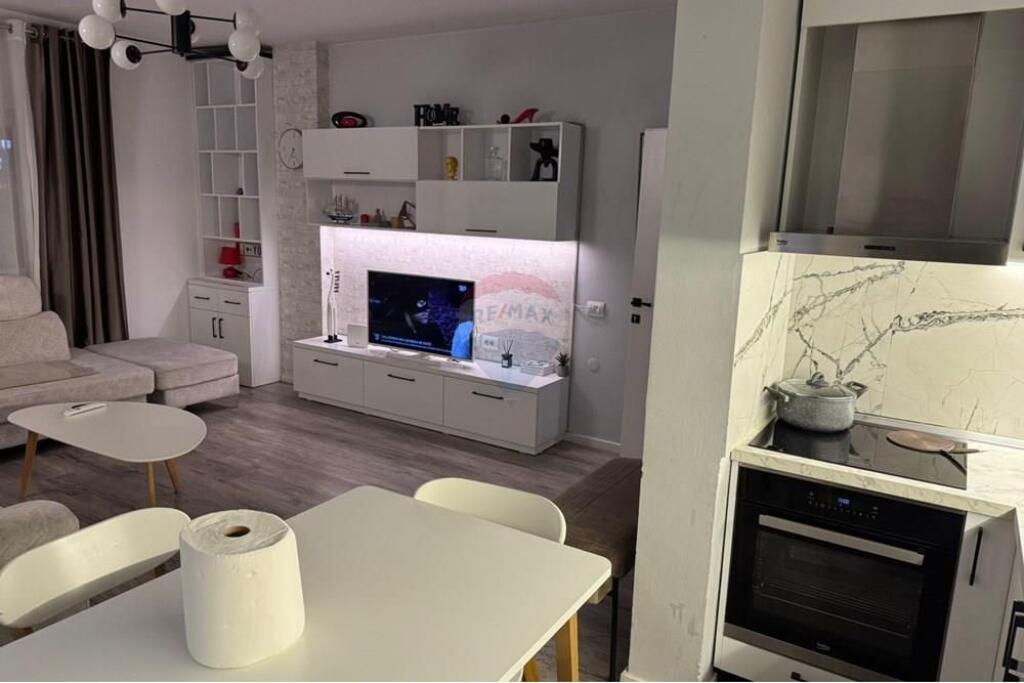 Jepet me qira Apartament 2+1 ne Bulevardin Zogu 1