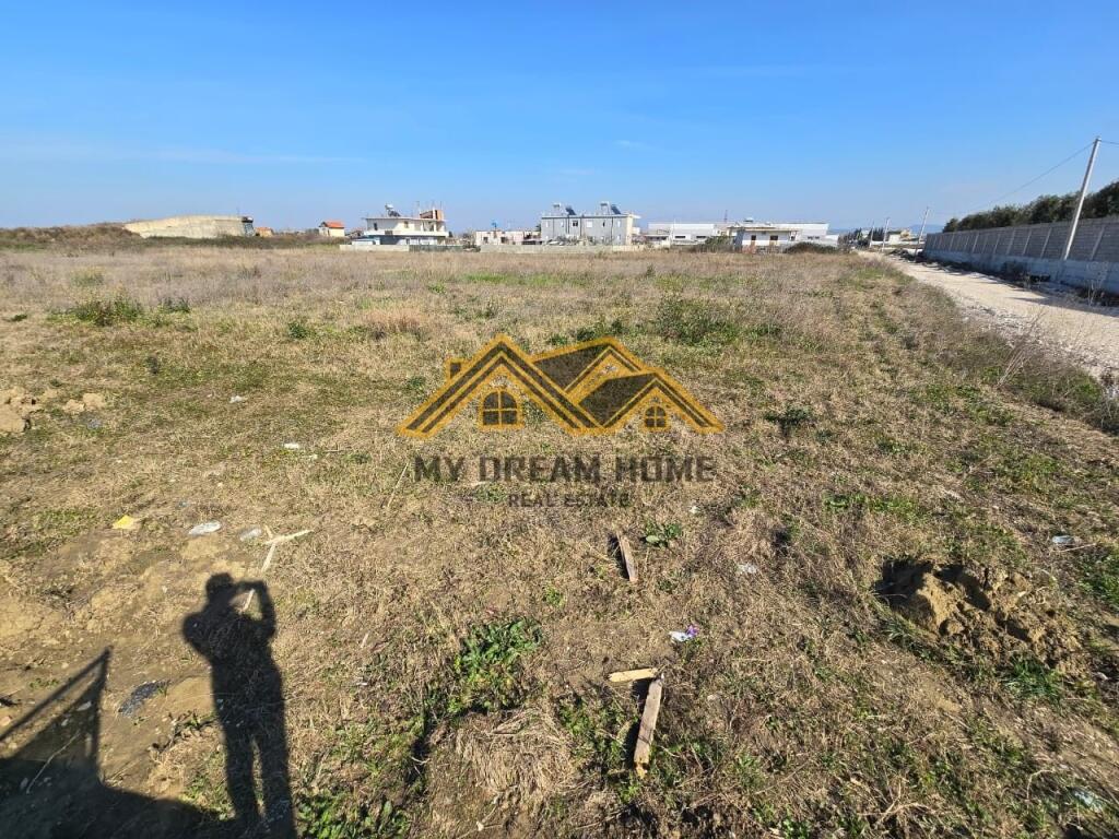 TOKE PER SHITJE NE XHAFZOTAJ-DURRES!