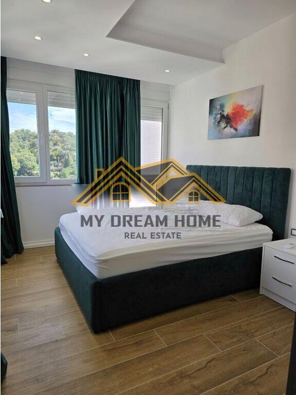 Apartament 1+1 me Pamje Deti në Shkëmbi i Kavajës!