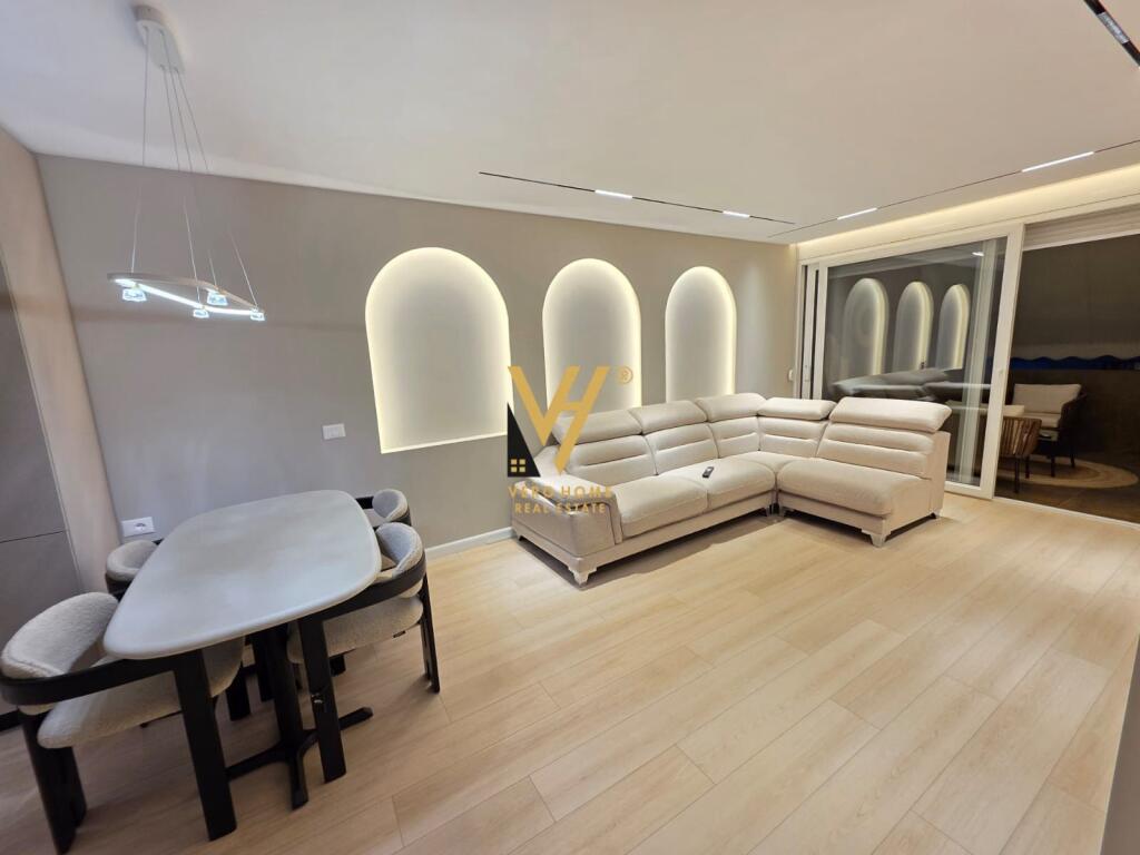 SHITET APARTAMENT 2+1+2 ME VERANDE TE ISH EKSPOZITA 320.000 EURO