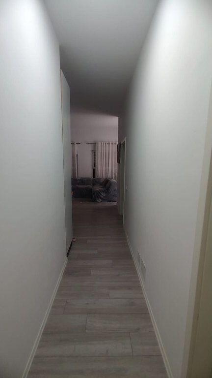 Apartament 2+1 me post parkimi në shitje në Ali Demi, Tiranë 173,000€