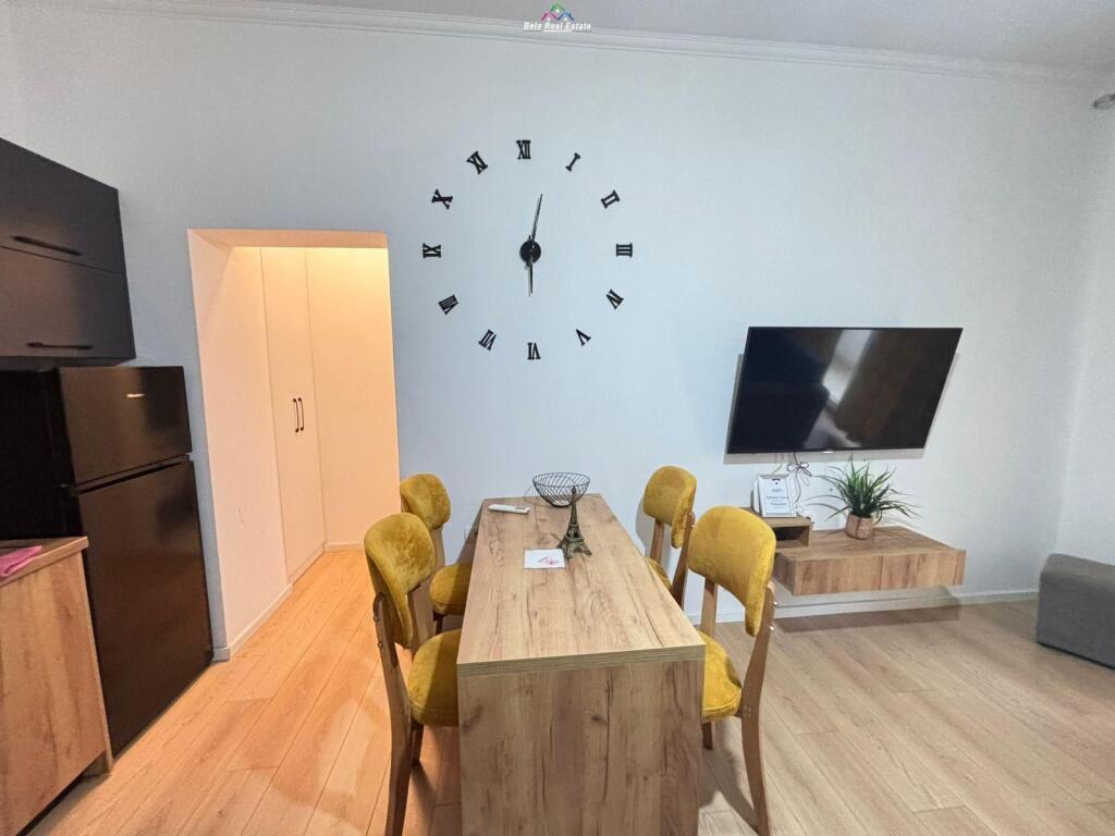 Apartament Me Qera 2+1 Tek Rruga e Kavajes (ID B221377) Tirane