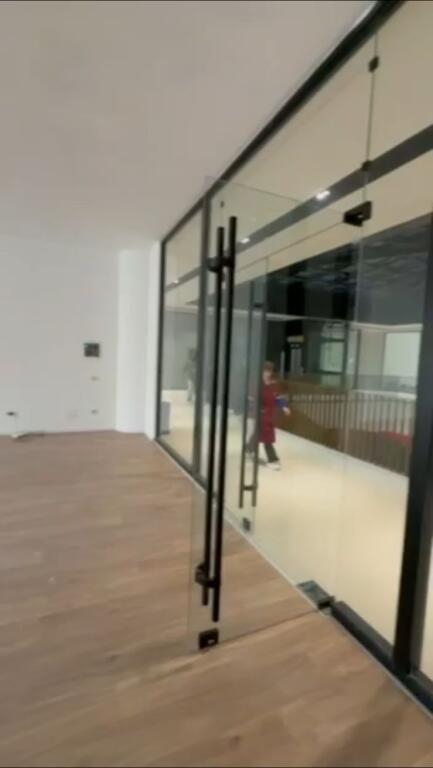 DYQAN ME QERA 127 M2 MINE PEZA 1.900 EURO