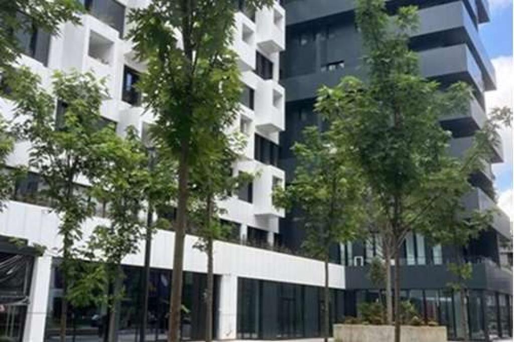 WAREHOUSES FOR RENT at Square 21