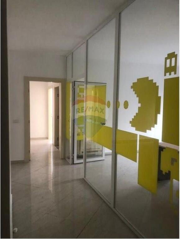 Ambient per zyra per qira ne Qender!