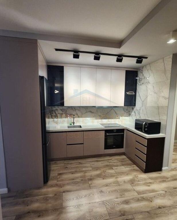 Qera,Apartament 2+1, QUARTUM Residence (Luxury), Rruga Jordan Misja , Tirana