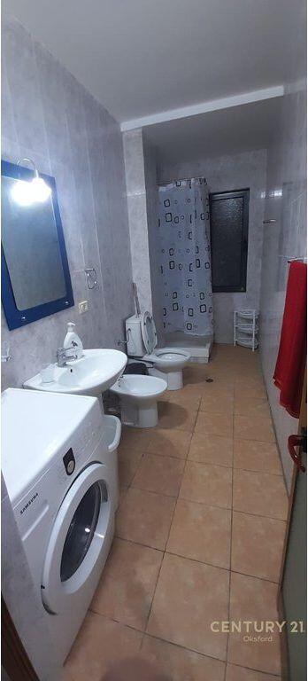 Apartment 2+1 for sale in Blloku