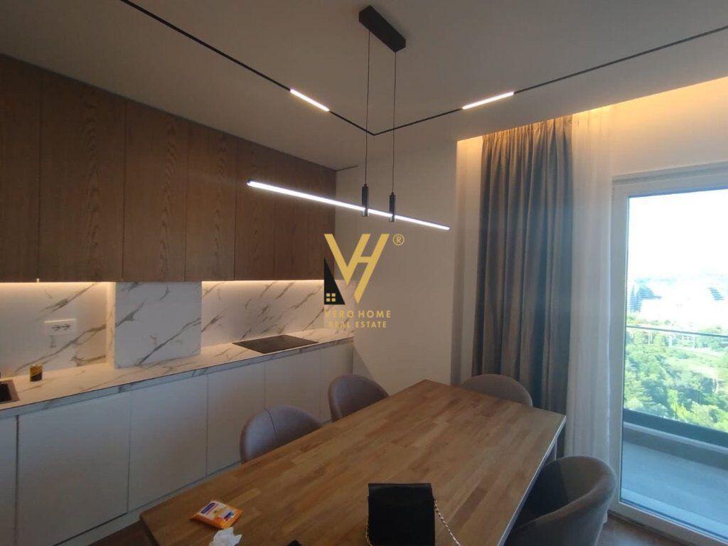 JEPET APARTAMENT 2+1+2+BLK ME QIRA TE KODRA E DIELLIT 1.300 EURO