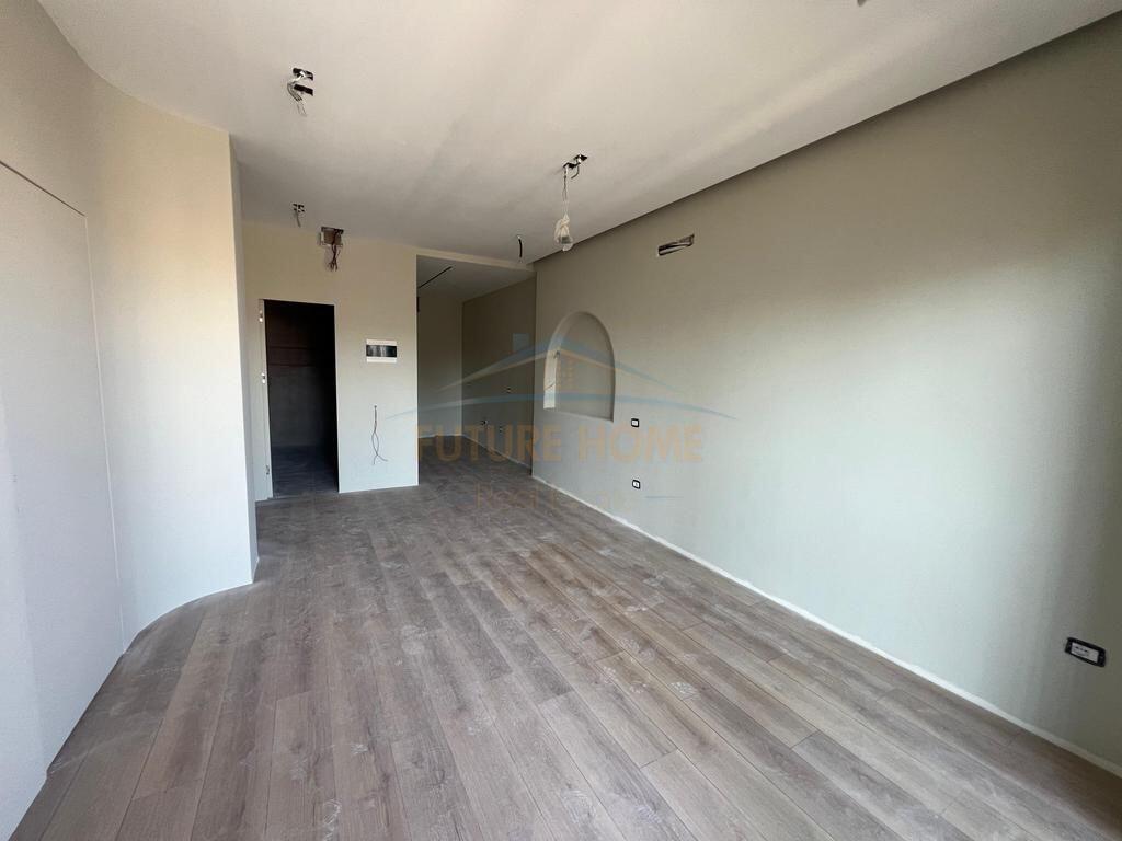 For sale, Apartment 1+1, Barricades Street, Tirana.