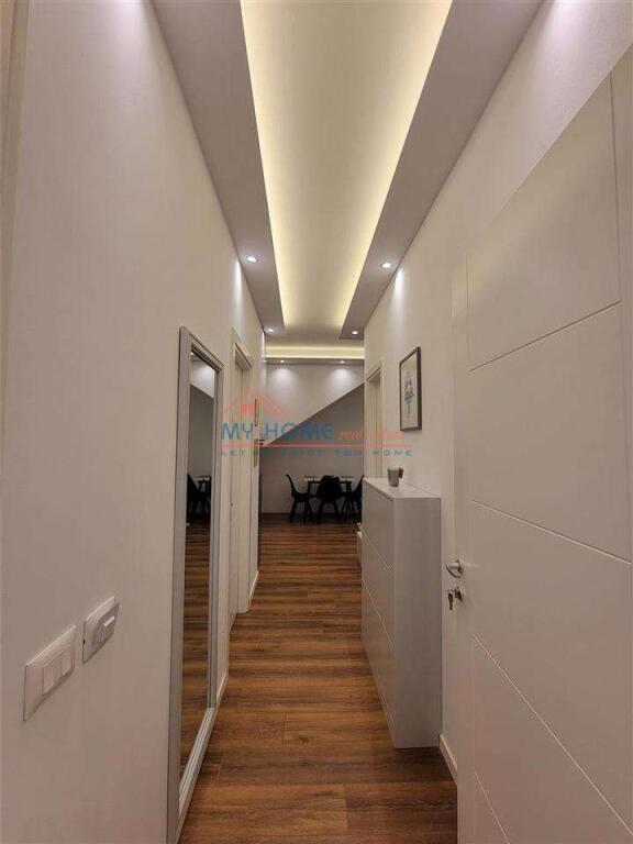 Apartament 1+1 Me Qera Tek Mozaiku Tirane