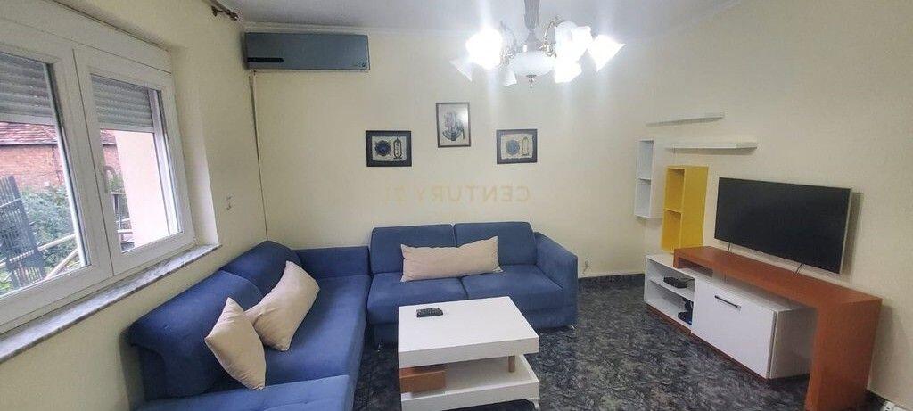 Jepet me Qera 2+1+Parkimi Rr.Fortuzit.