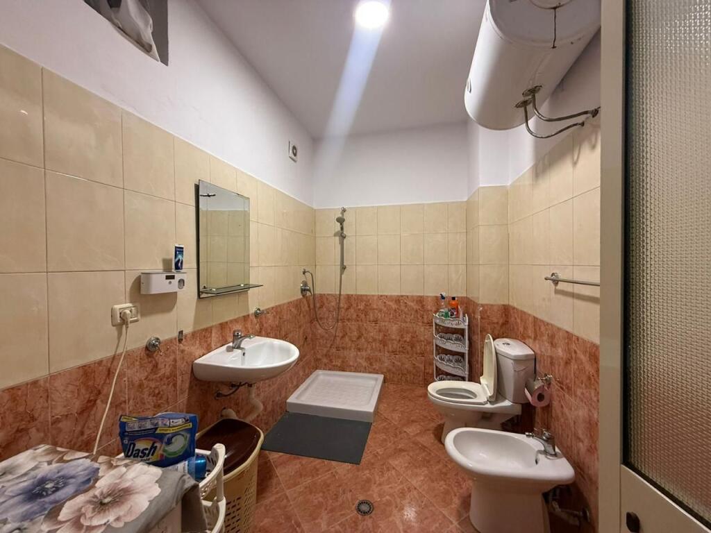 Apartament 1+1 me qira te Poliklinika, Durrës – 450€