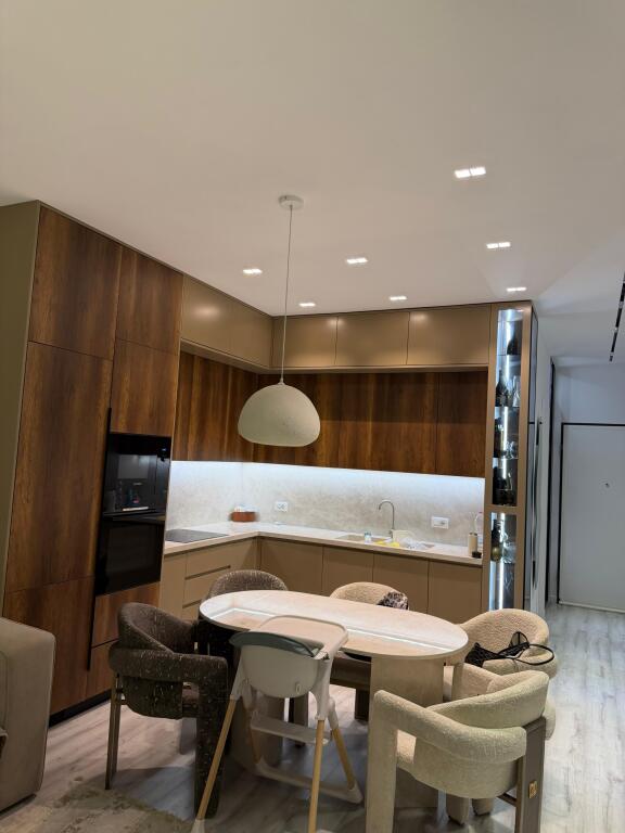 ✨Shitet Apartament 2+1 Luksoz | 📍Emerald Center