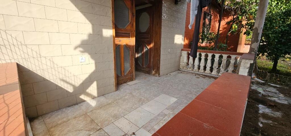 SHITET SHTËPI PRIVATE • 4 RRUGET SHIJAK