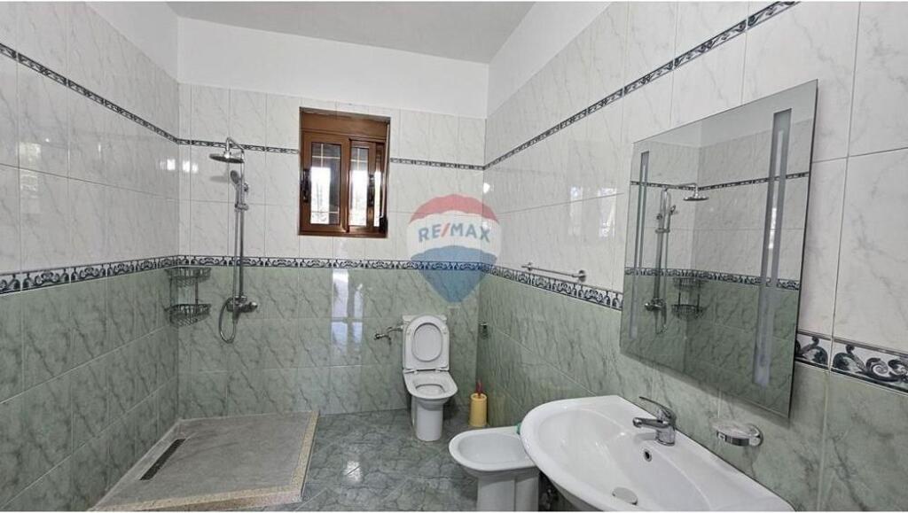 Apartament 1+1 me Qira, Lungomare, Vlorë
