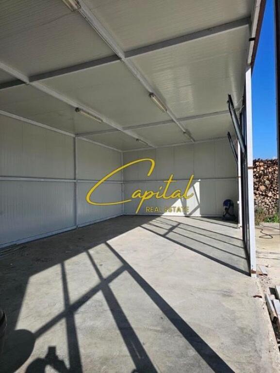 MAGAZINE ME QERA 100 M2 KASHAR 100.000 LEKE