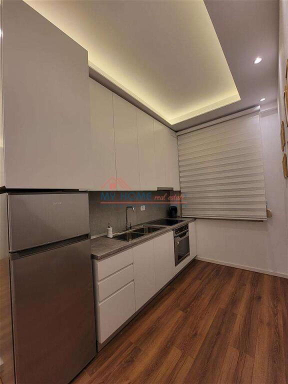 Apartament 1+1 Me Qera Tek Mozaiku Tirane