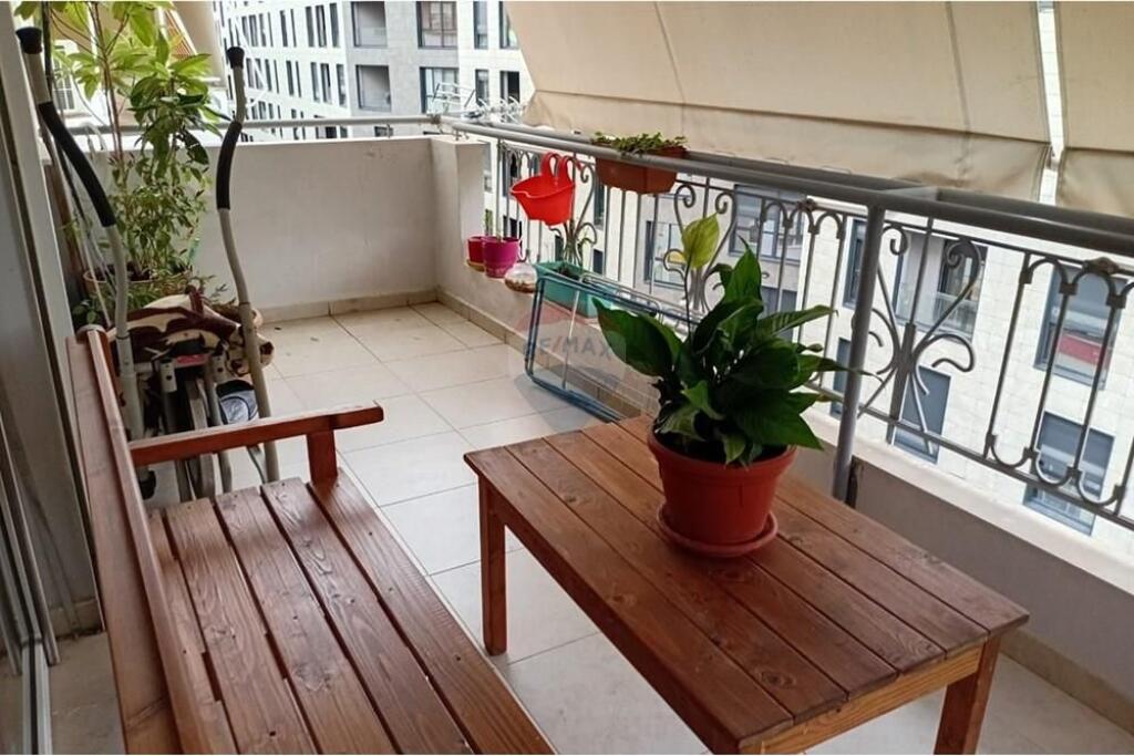 Apartament - Për Qira - Rruga Bilal Sina, Tiranë