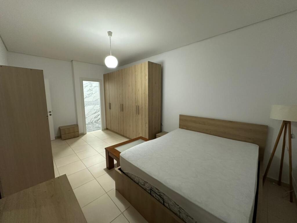 📍 Apartment 2+1+2 bathrooms for rent/ 📐 109 m² – fully furnished with every detail! Price 600 euros  🛋️ Spacious and bright living room 🍽️ Modern fully equipped kitchen 🛏️ 2 comfortable bedrooms 🛁 2 functional and new bathrooms 🌿 Balcony with open view 🏢 Well-maintained building with elevator  📍 Kavaja Street, at Milo 2