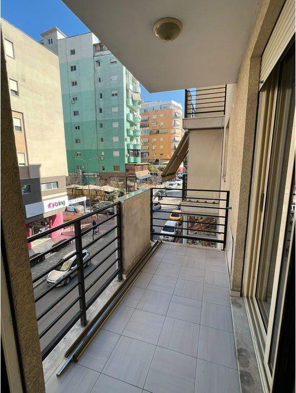 3+1 Office Space for Rent in the Commune of Paris, Tirana