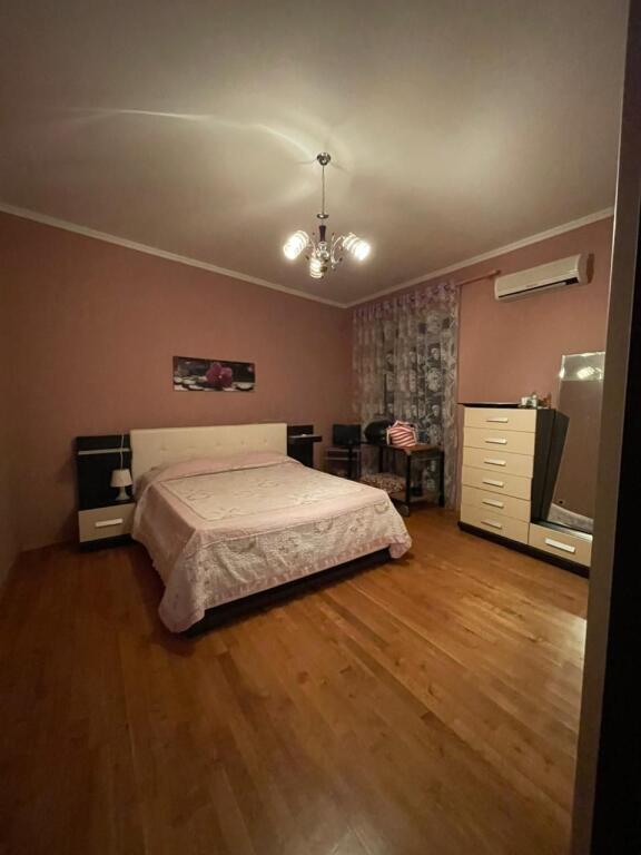 🏡 SHËTPI PRIVATE ME 2 DYQANE DHE 2 AMBIENTE NË SHITJE OSE ME QERA